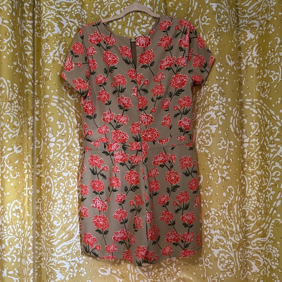 Banana Republic floral romper - Picture 3 of 4